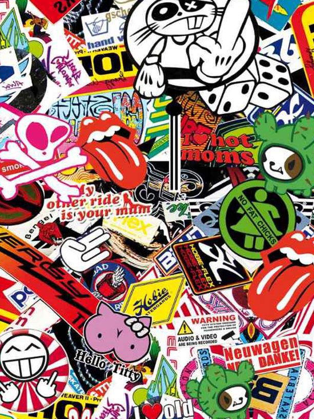 T-shirt con grafica stampata su tessuto — esempio reale