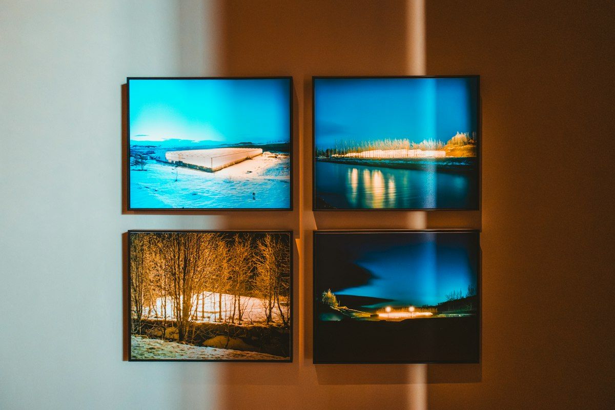 Quattro stampe fotografiche su parete — esempio reale